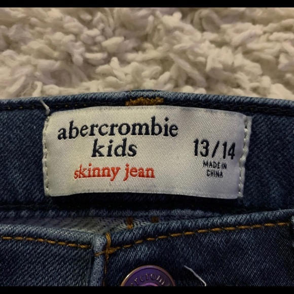 Kids Jeans .. size 13/14 - Picture 2 of 2
